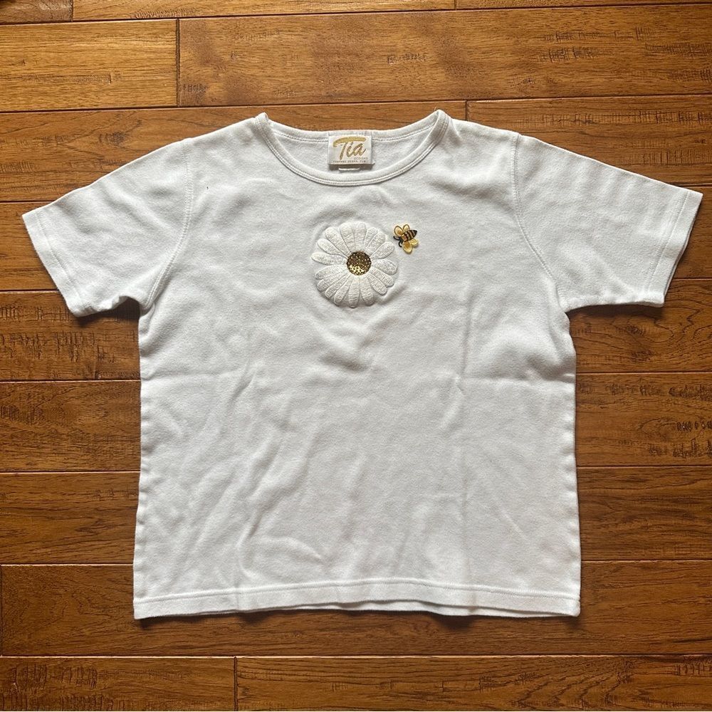 Vintage Bee And Daisy Embroidered Cropped Boxy T-shirt Tia Designs Made In USA